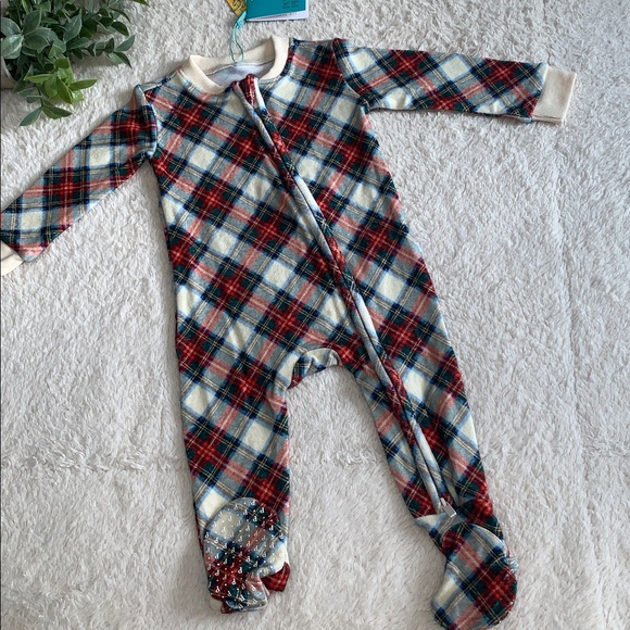 NWT Posh Peanut Marqui Pacci Footie 6-9M Holiday Plaid - Picture 1 of 11